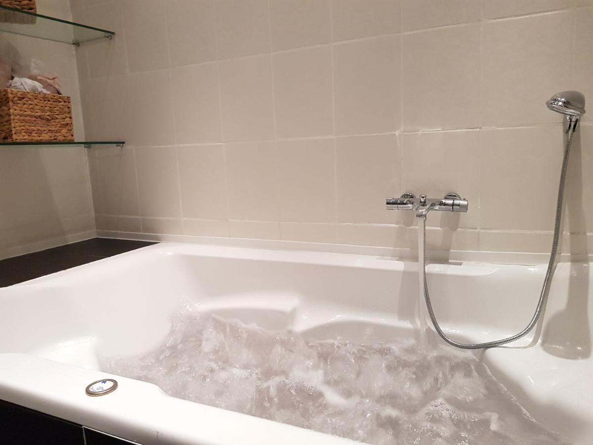 Grosse 130Qm Ferienwohnung Mit Whirlpool Sulzbach  Экстерьер фото